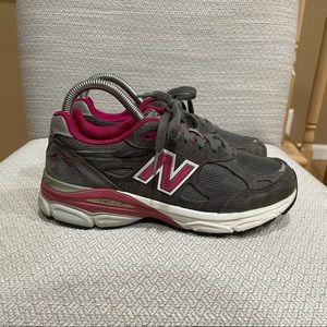 New Balance 990 Running Shoes Breast Cancer Sz 6.5